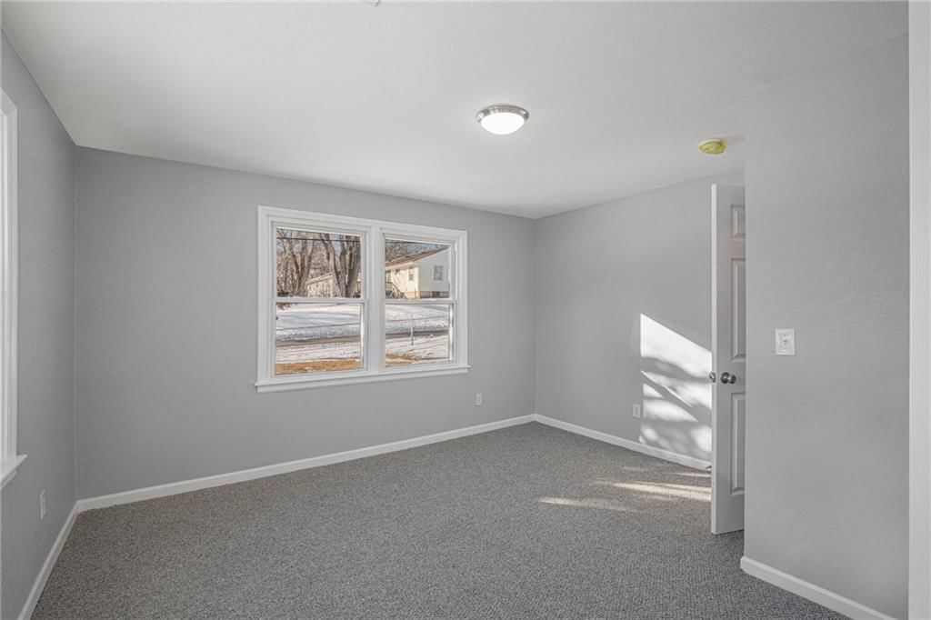 11112 E 75th Street — photo 13