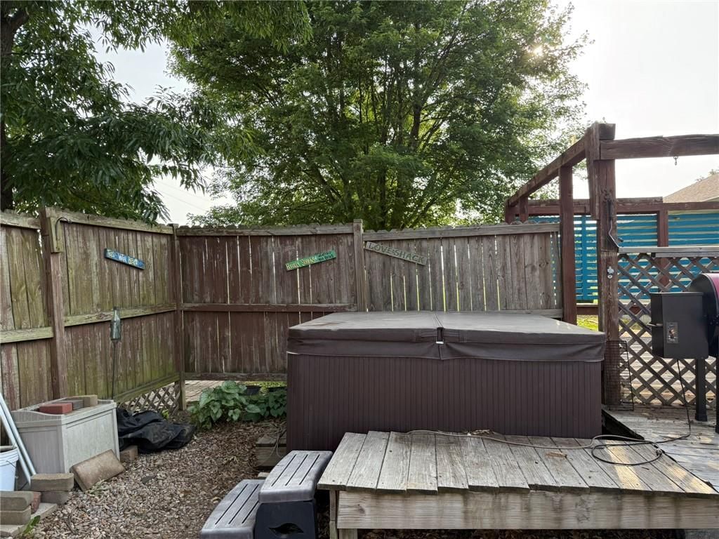 1521 Merrimac Street — photo 11