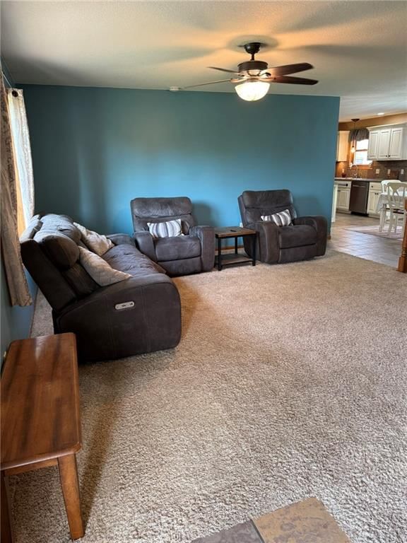 1521 Merrimac Street — photo 16
