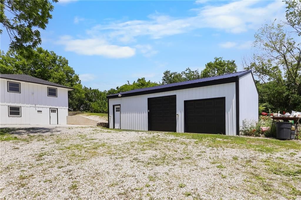 39103 New Lancaster Road — photo 2
