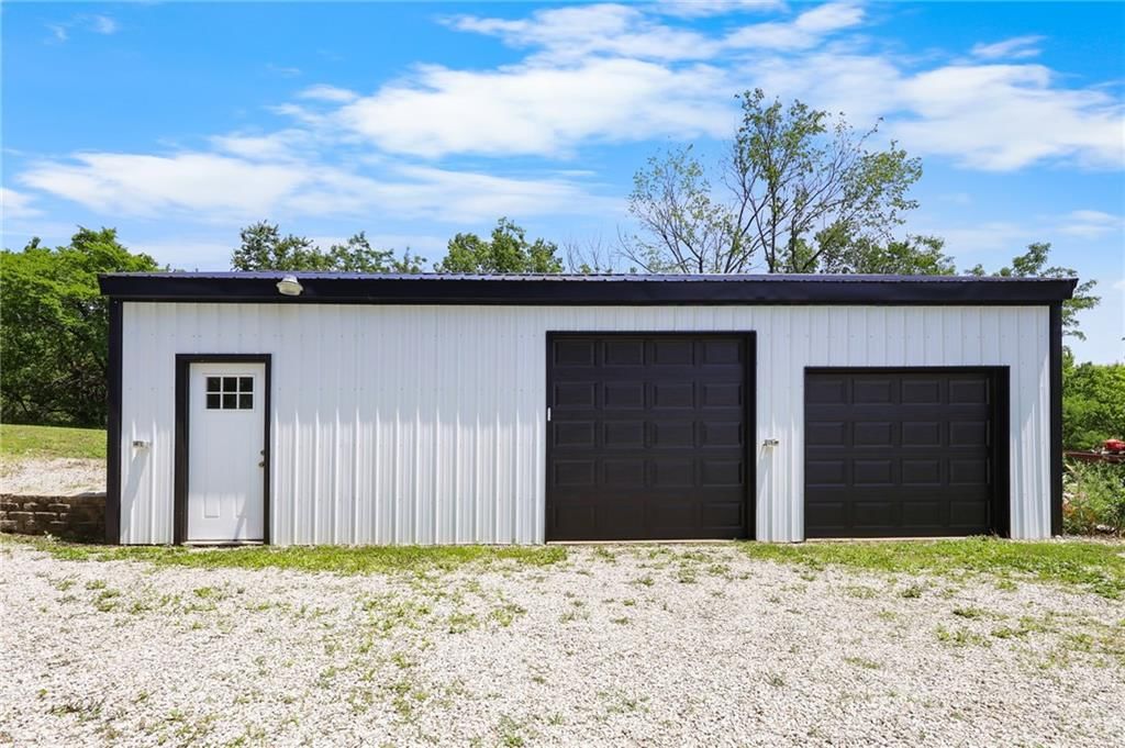 39103 New Lancaster Road — photo 3