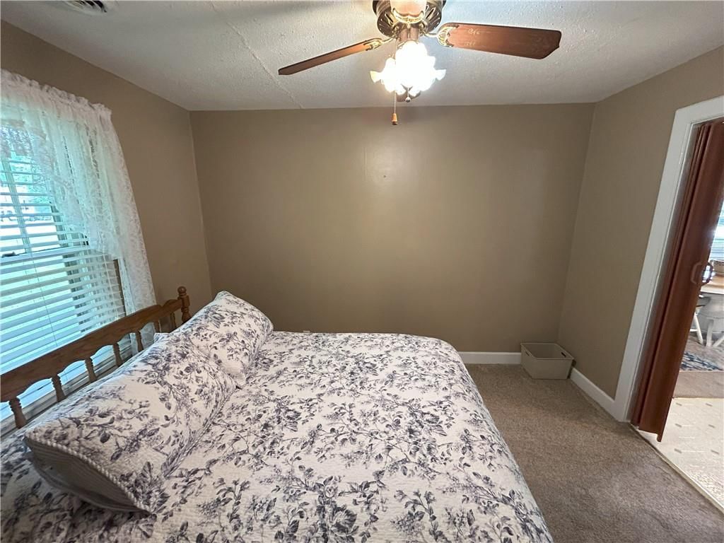 1047 N Lynn Street — photo 15