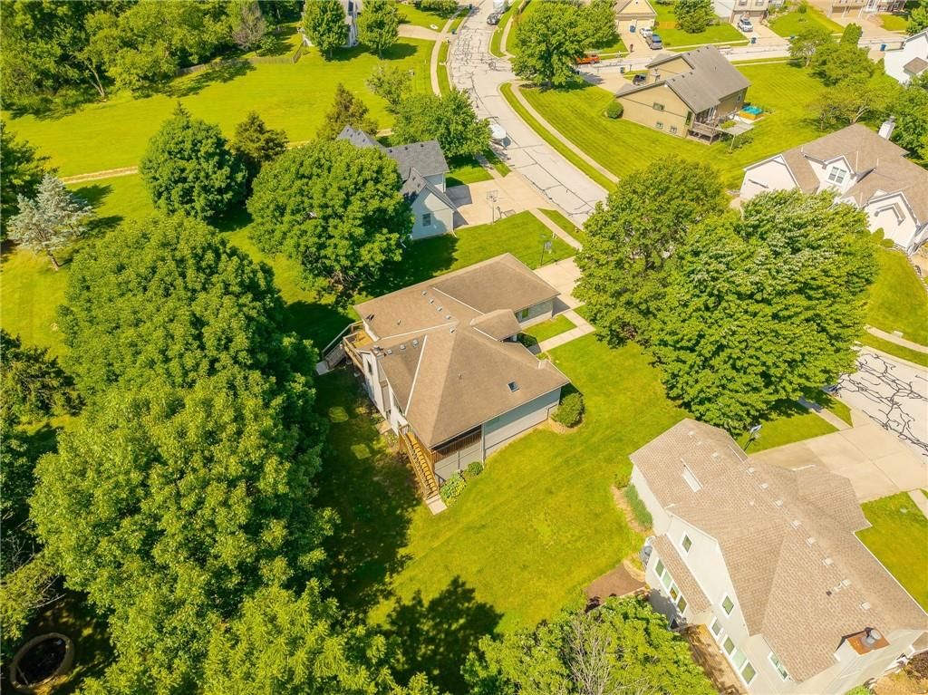503 Amesbury Drive — photo 7
