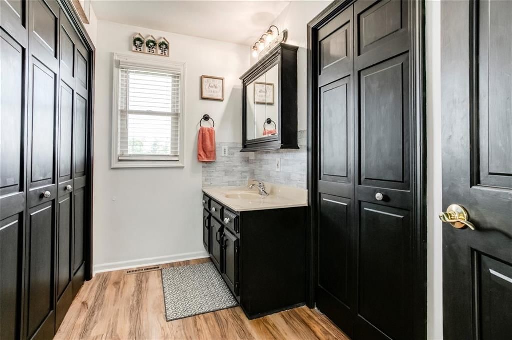 2450 Labette Road — photo 11
