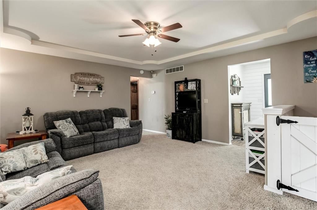 2450 Labette Road — photo 5