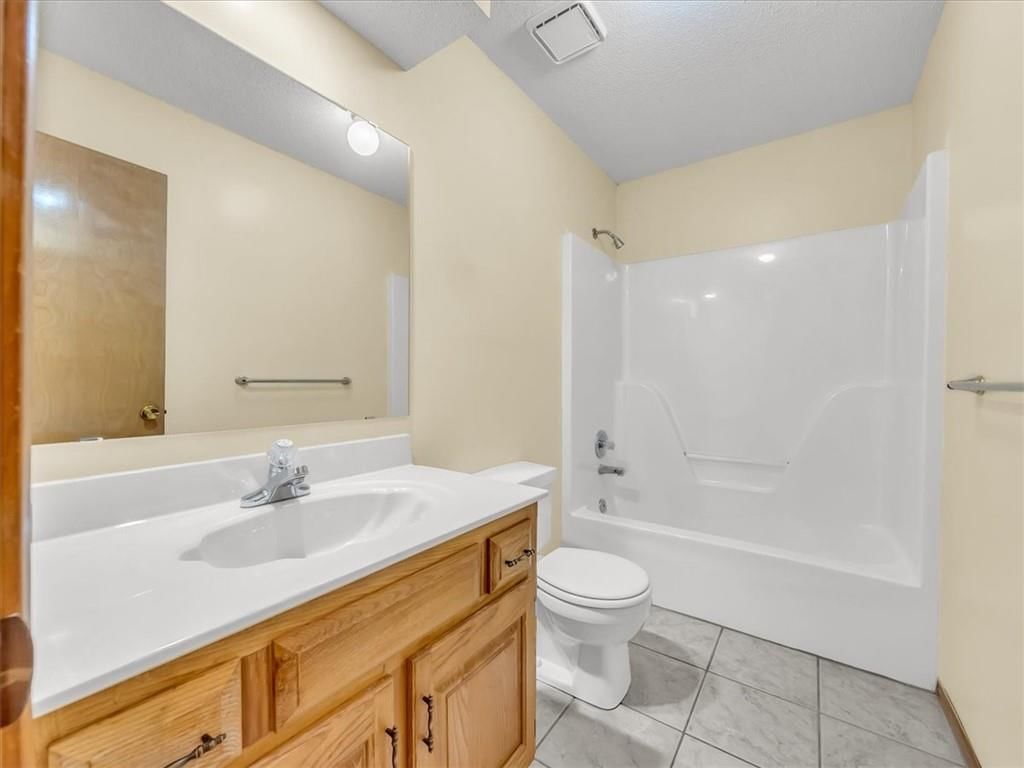15409 Conser Street — photo 18