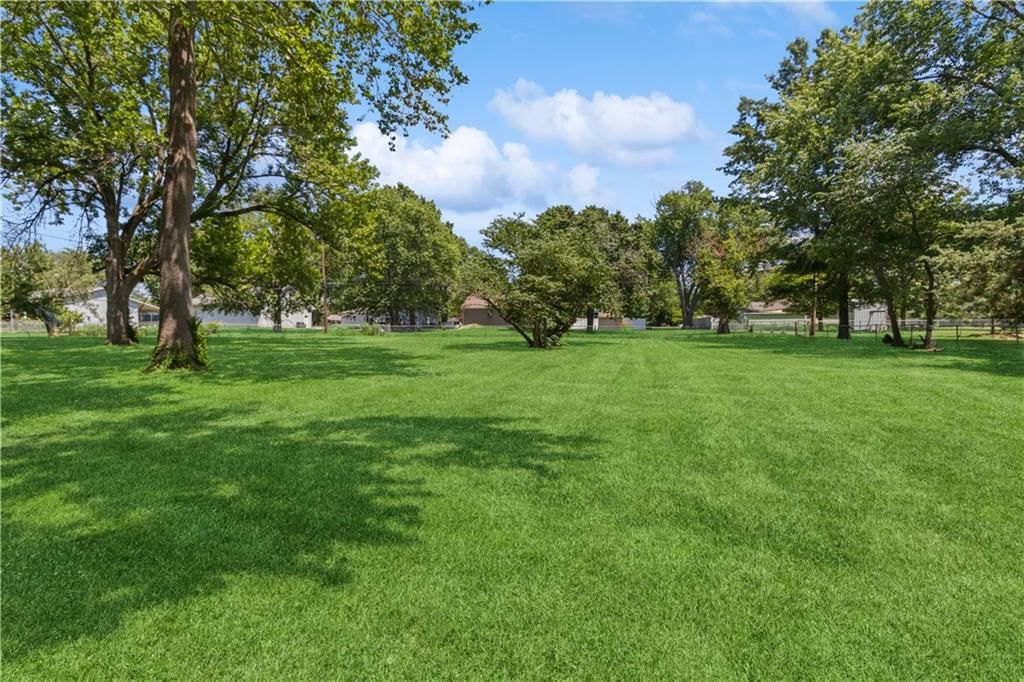 505 NW Watson Road — photo 31