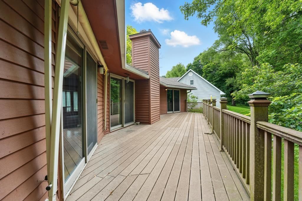 741 Goodlet Circle — photo 8