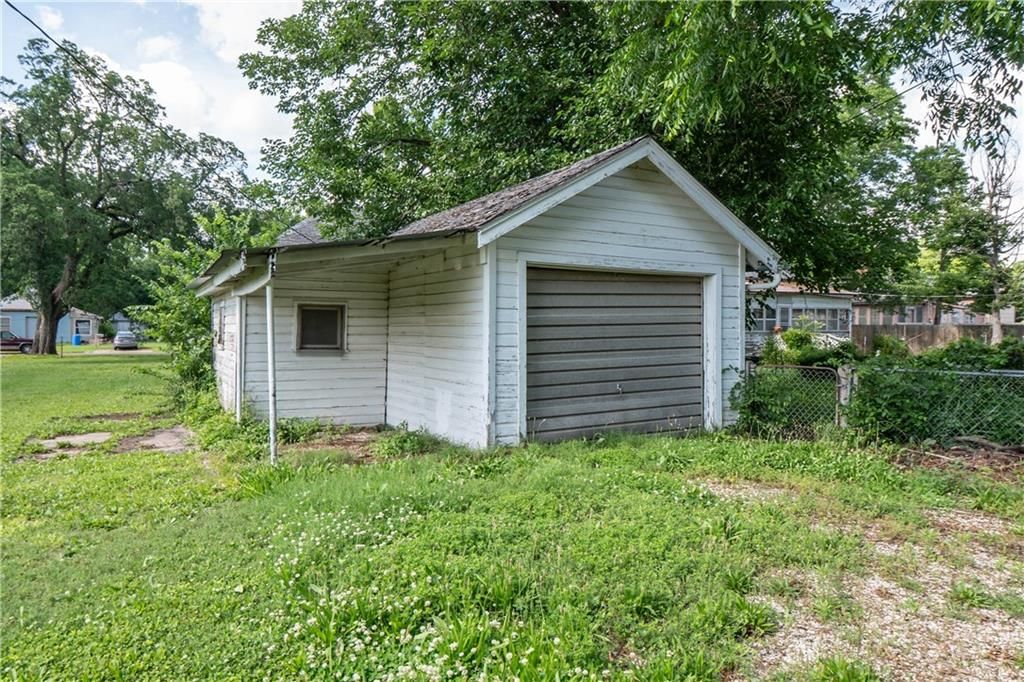 1015 Lincoln Street — photo 10