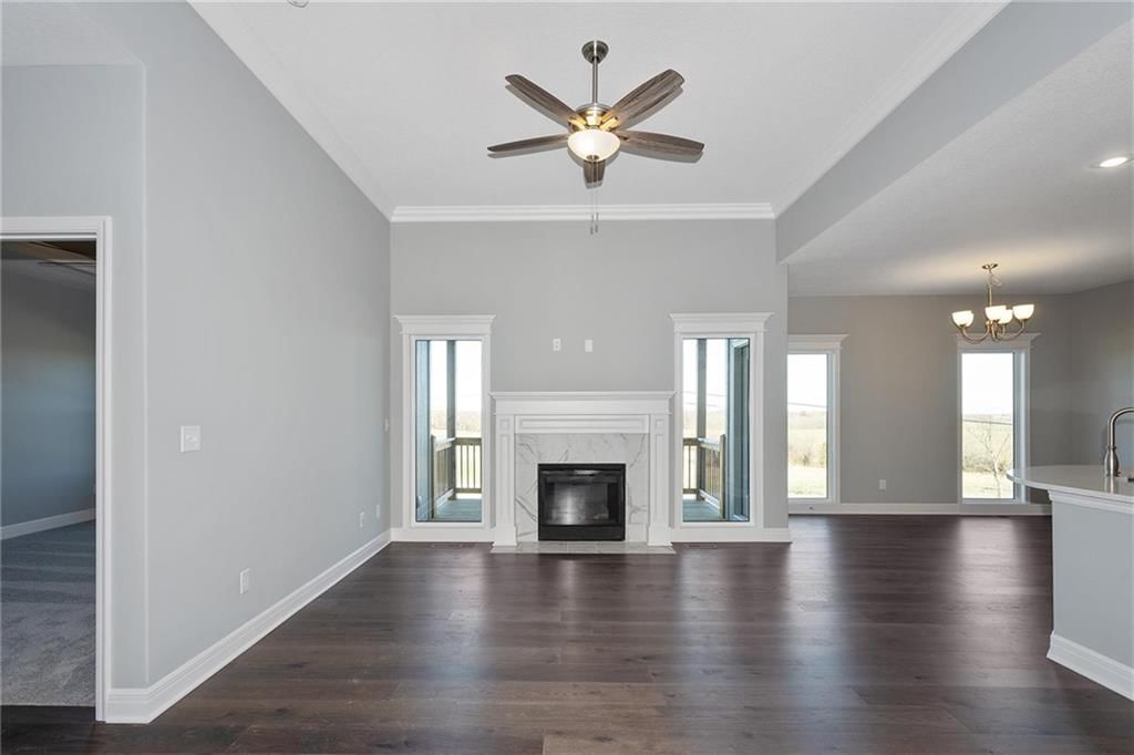 8890 N Monroe Avenue — photo 5