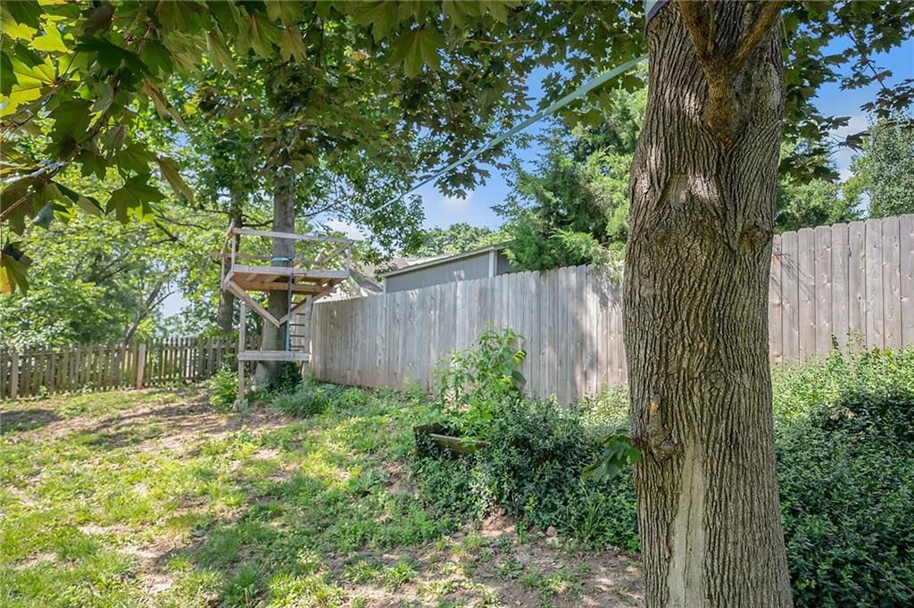 1600 NE 49th Terrace — photo 31