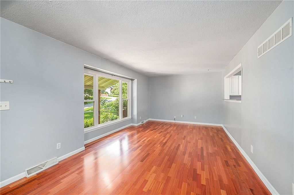 1600 NE 49th Terrace — photo 5