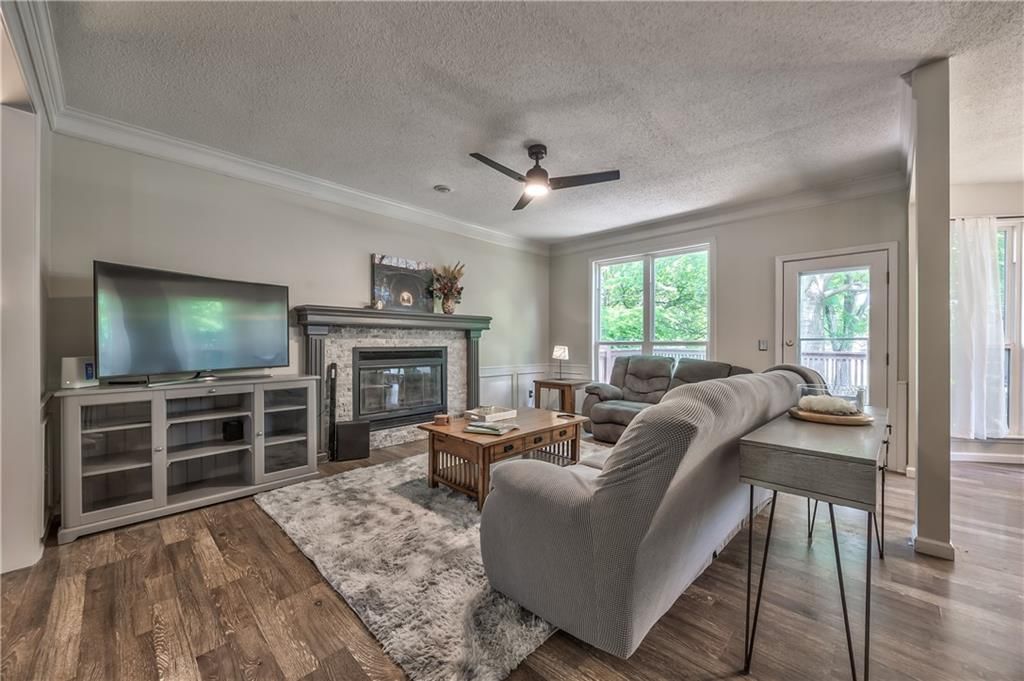 12825 Garnett Street — photo 5