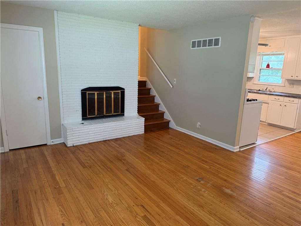 7935 E 100th Terrace — photo 4