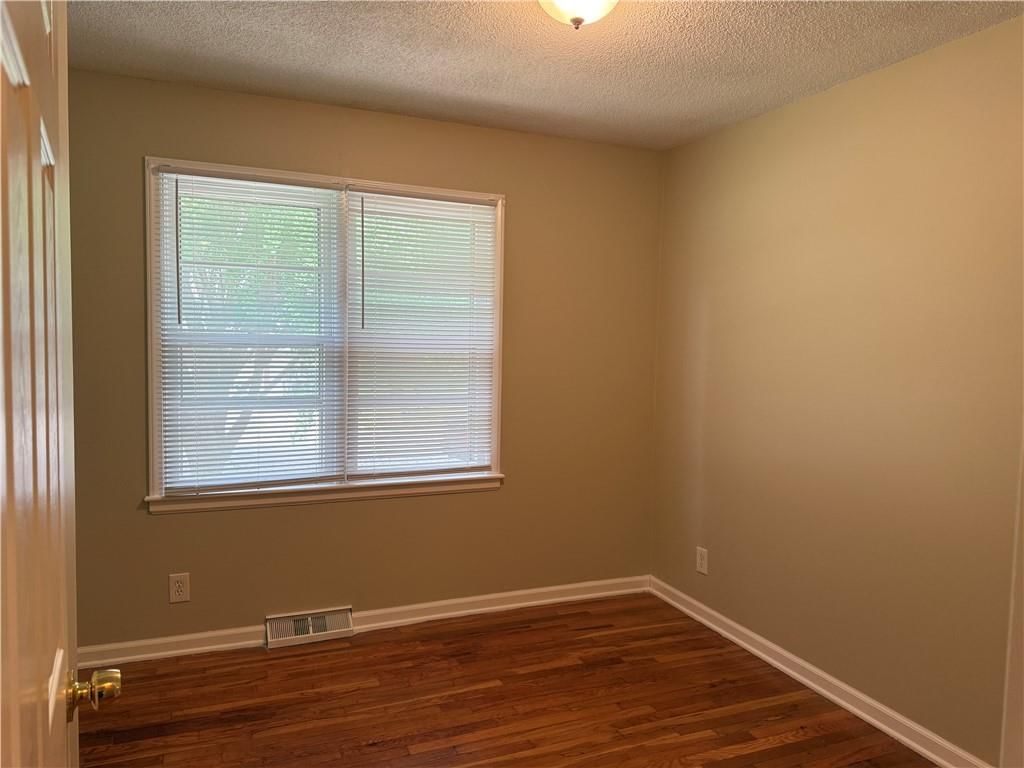 7935 E 100th Terrace — photo 9