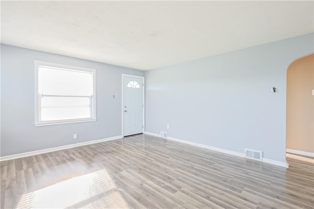 5305 St Joseph Avenue — photo 18
