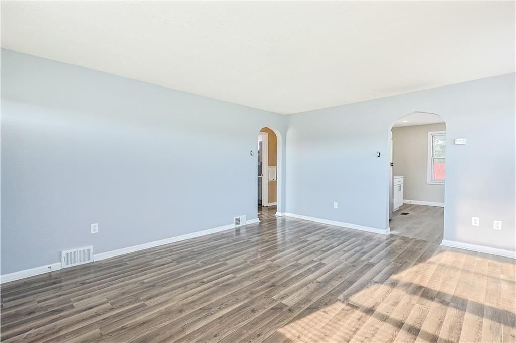 5305 St Joseph Avenue — photo 19