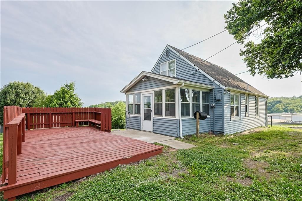 5305 St Joseph Avenue — photo 5