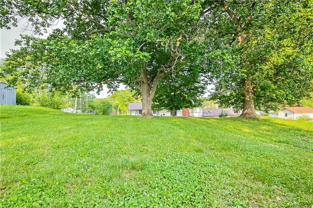 5305 St Joseph Avenue — photo 43
