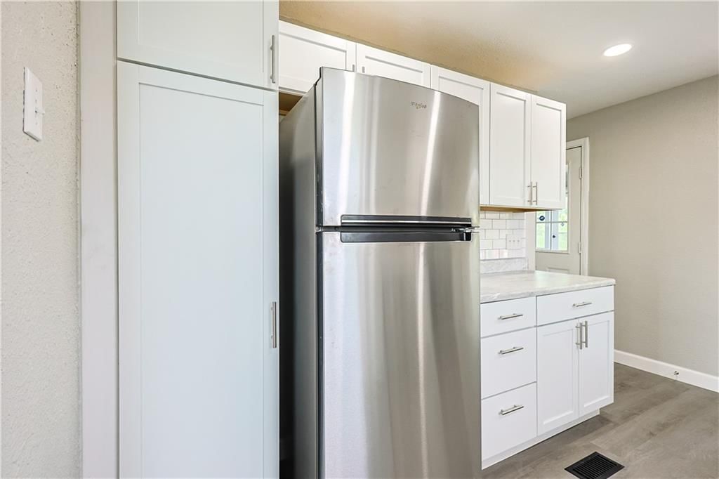 5305 St Joseph Avenue — photo 7