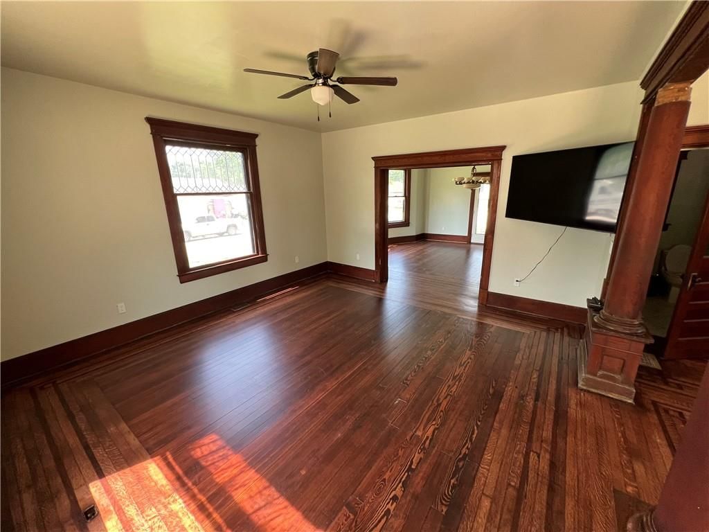 403 N Lincoln Street — photo 8
