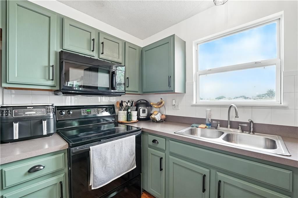 32655 W 174th Terrace — photo 8