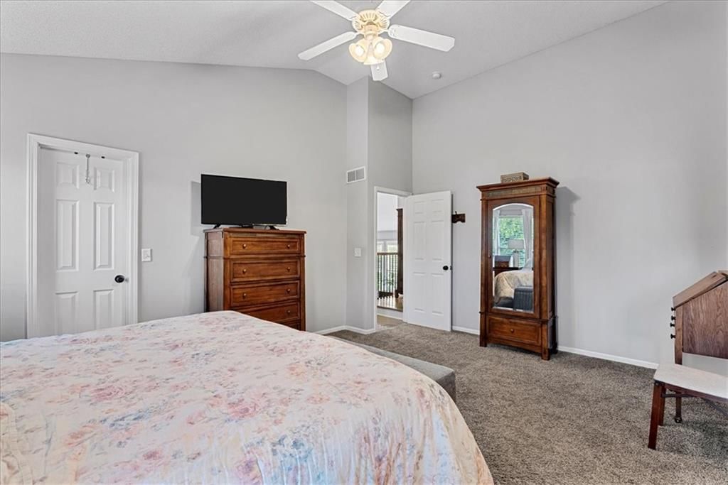 12102 S Monroe Street — photo 15