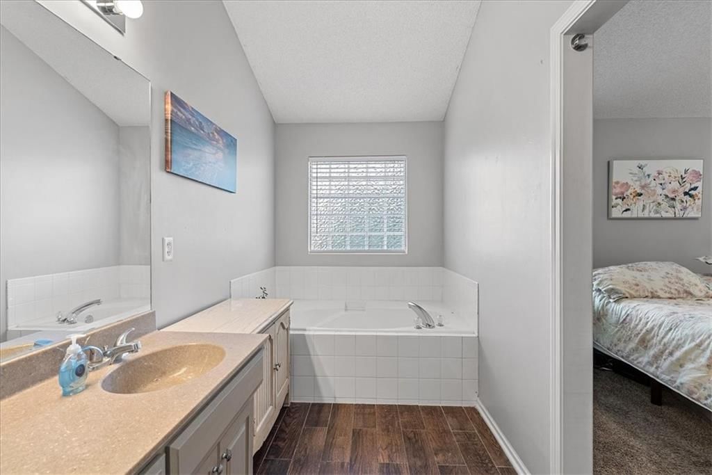 12102 S Monroe Street — photo 16