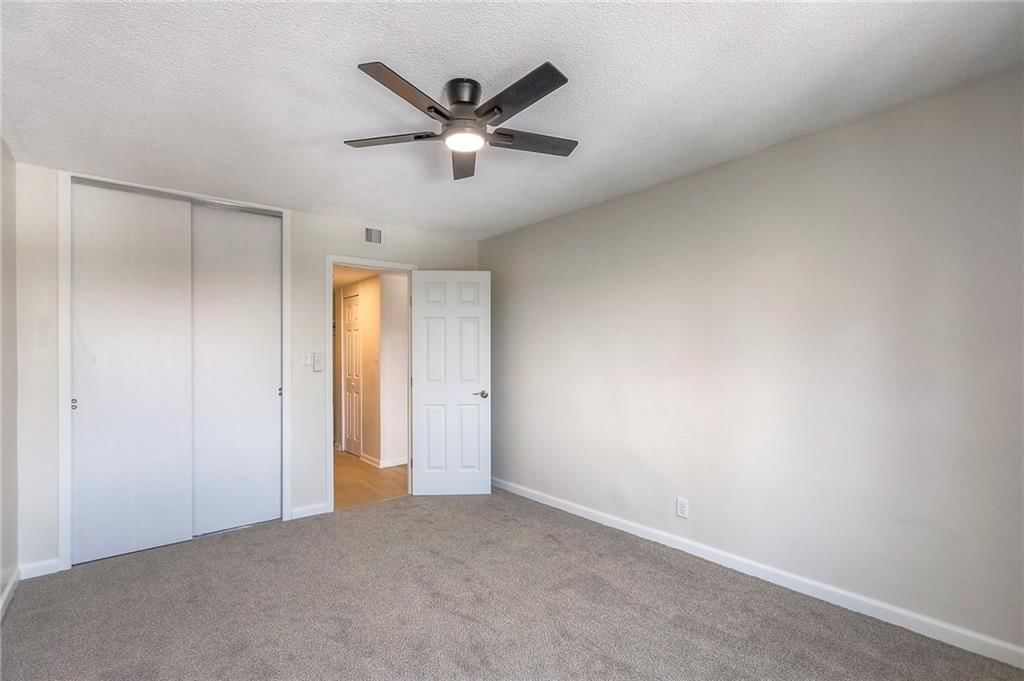 4545 Wornall Road — photo 11