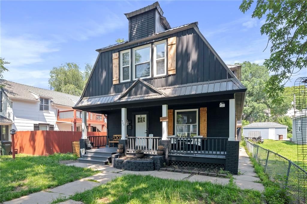 923 4th Avenue — photo 3