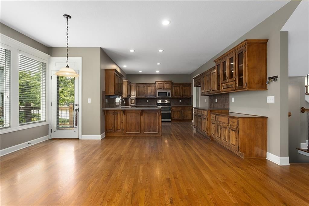 6017 Theden Street — photo 12