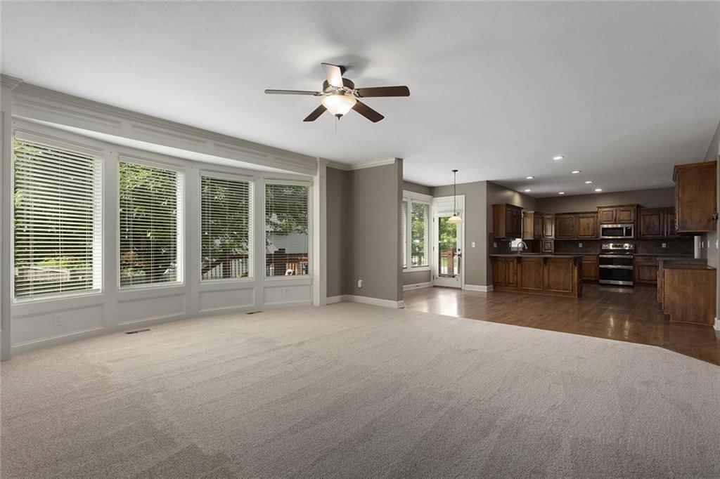 6017 Theden Street — photo 14