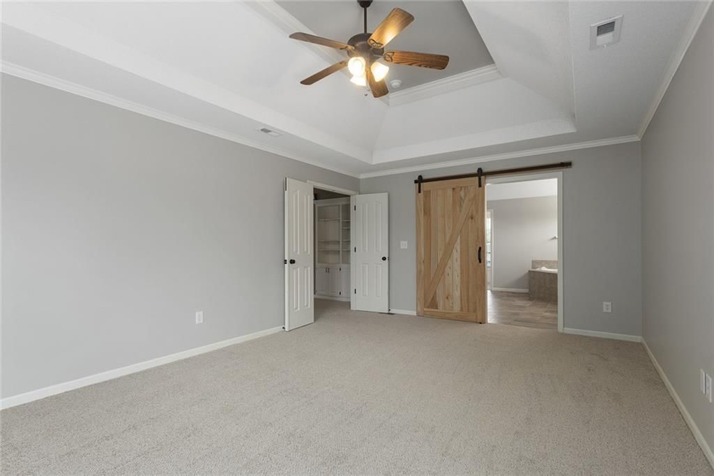 6017 Theden Street — photo 16