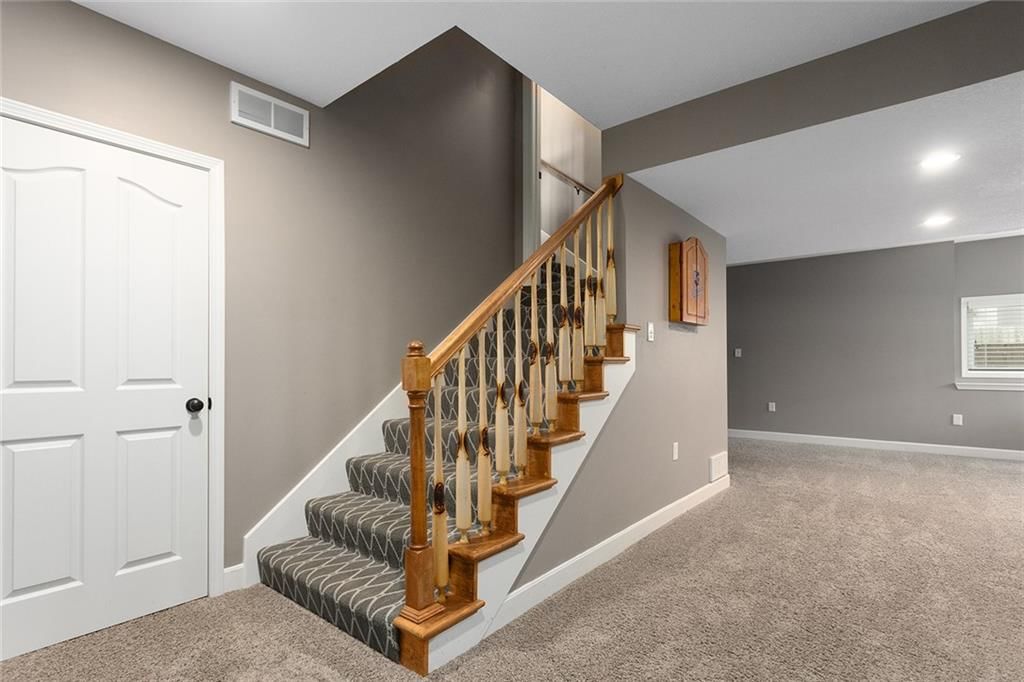 6017 Theden Street — photo 29