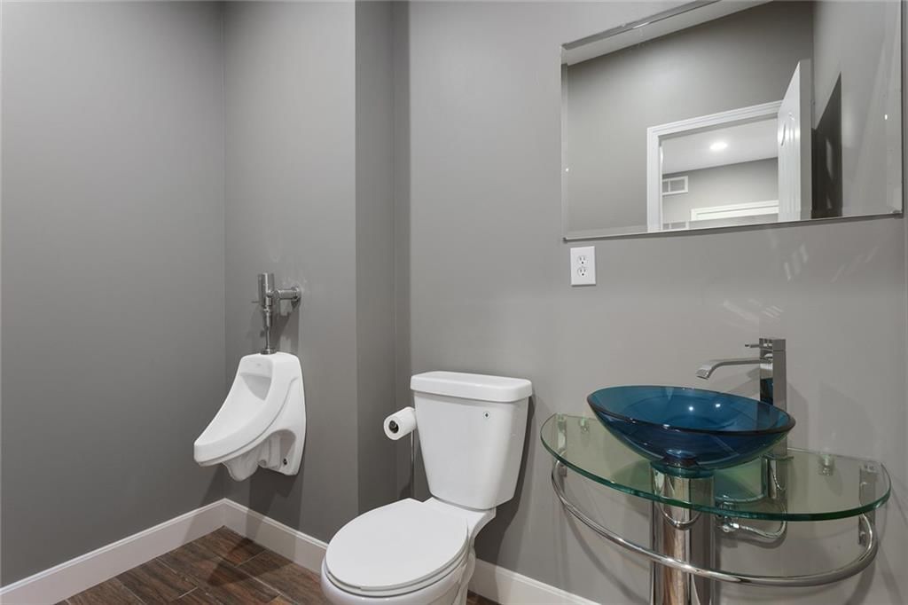 6017 Theden Street — photo 35