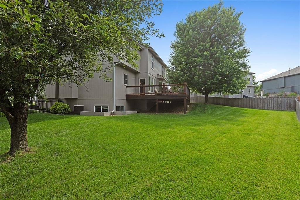 6017 Theden Street — photo 41