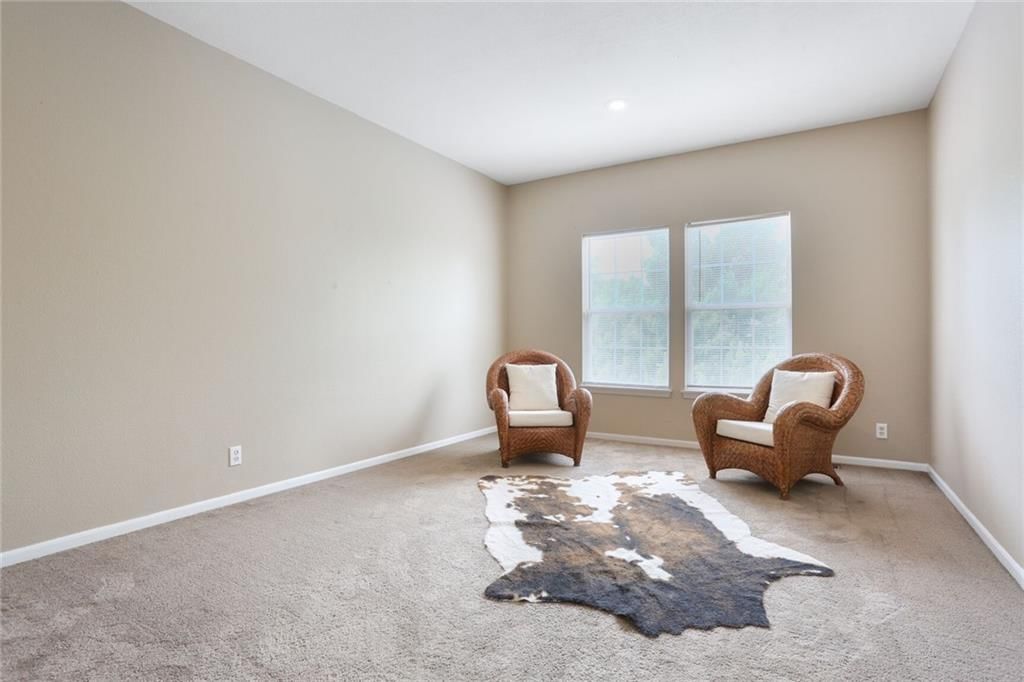 653 S WOODSON Lane — photo 6
