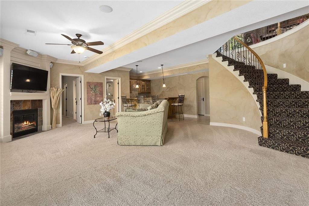 10610 N Garfield Avenue — photo 31