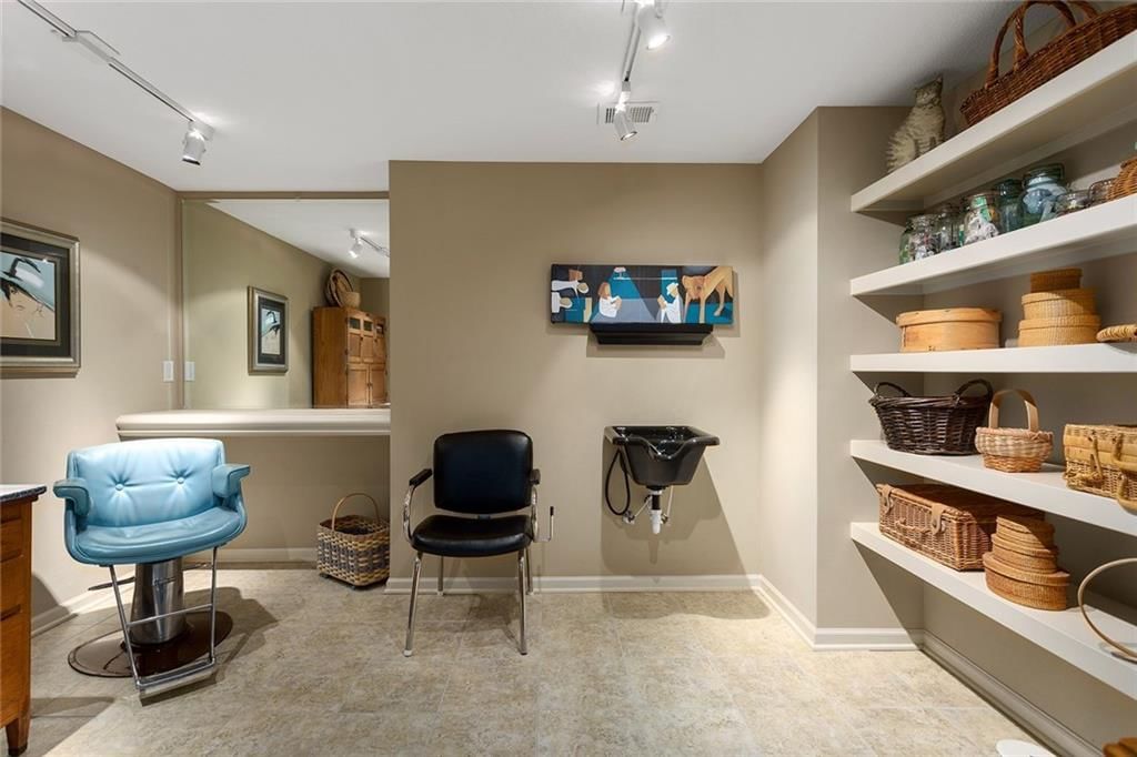 10610 N Garfield Avenue — photo 36