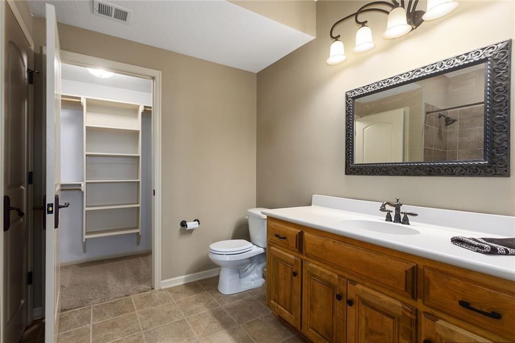 10610 N Garfield Avenue — photo 38