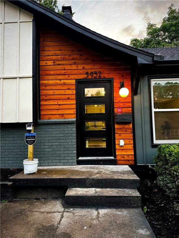5932 Sterling Avenue — photo 2