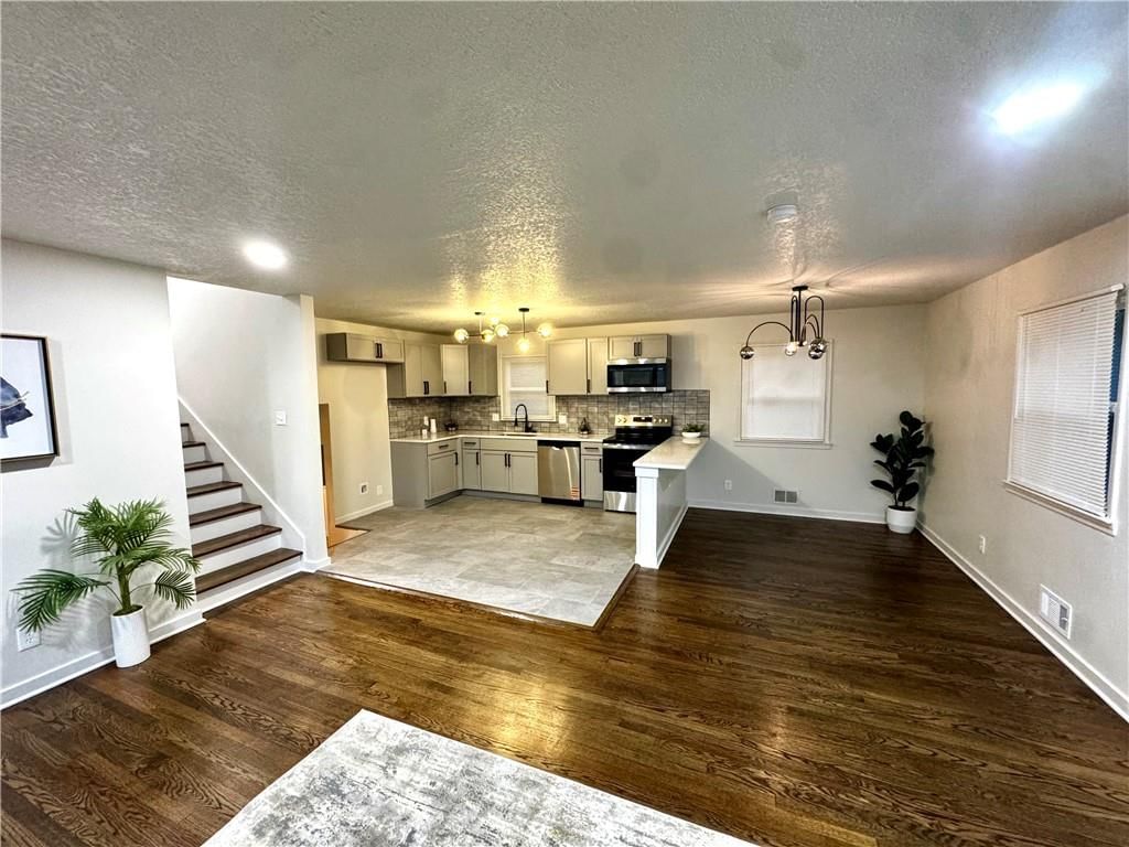 5932 Sterling Avenue — photo 17