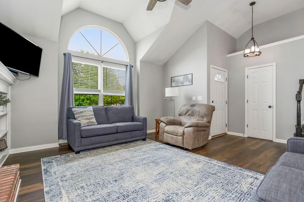 865 W Elizabeth Street — photo 6