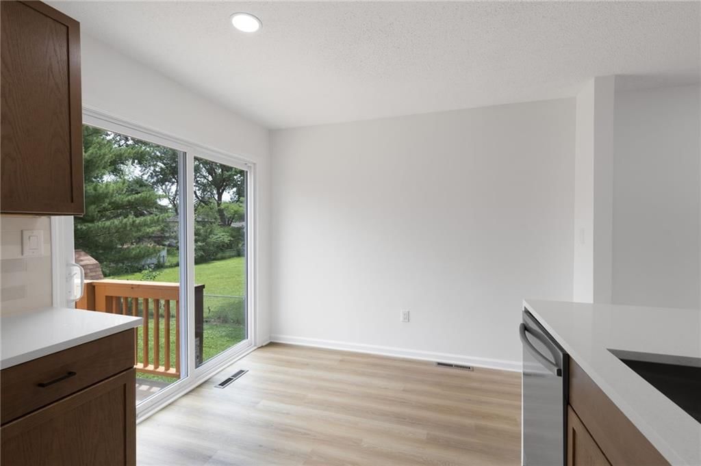804 S Montclaire Drive — photo 10