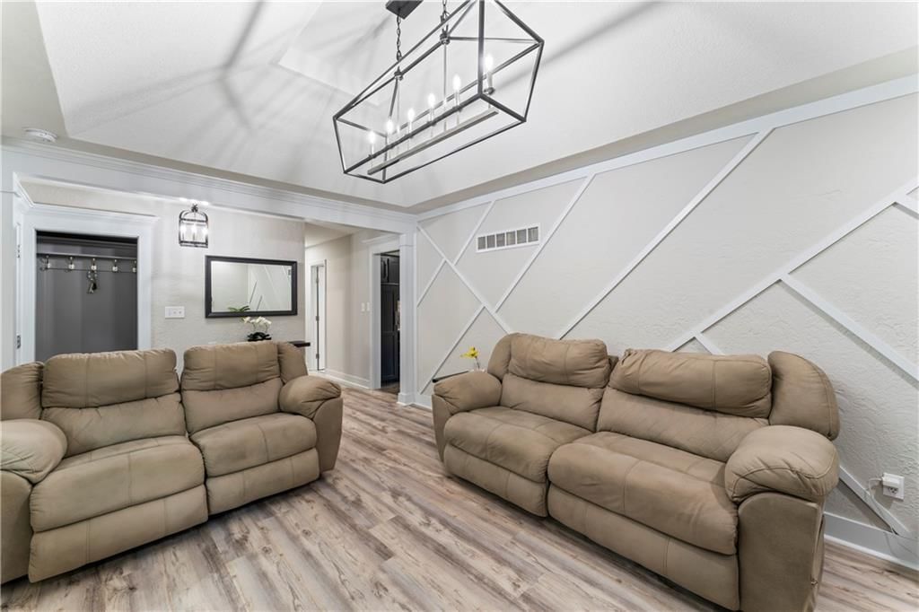 3005 Elmira Court — photo 8