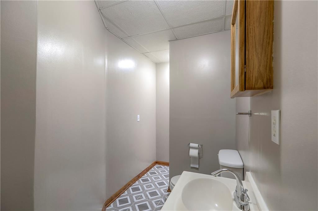 1705 N Jones Court — photo 31