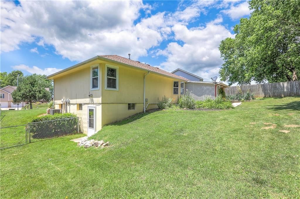 1705 N Jones Court — photo 35