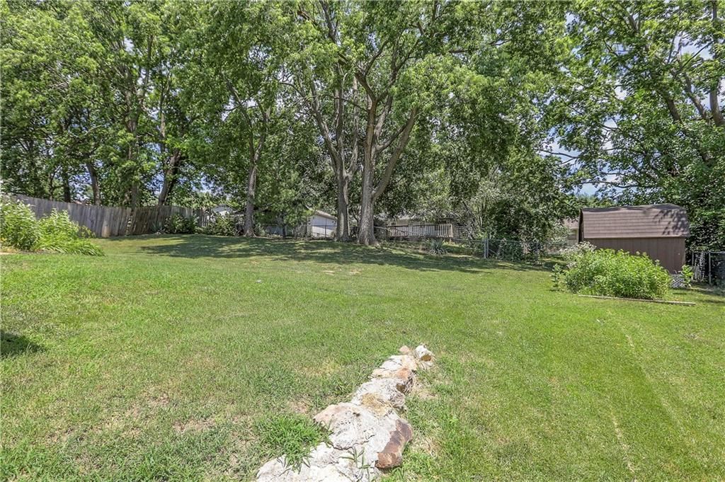 1705 N Jones Court — photo 36