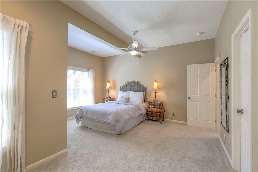 16042 Overbrook Lane — photo 44