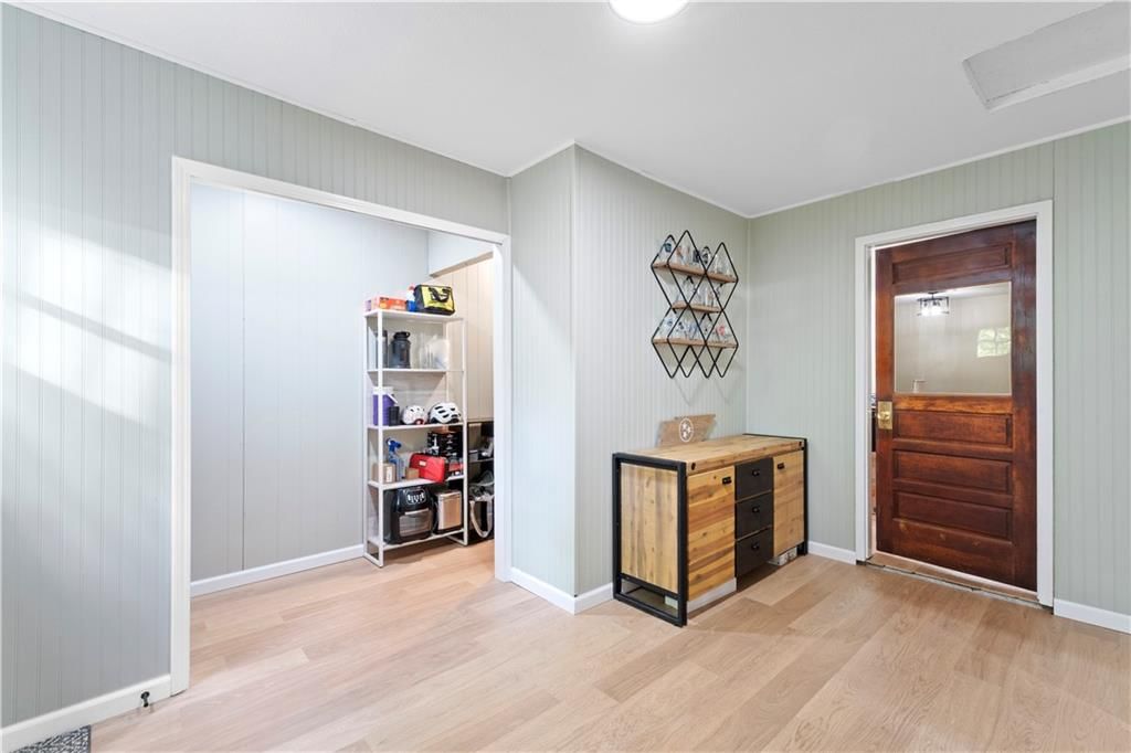404 Slenker Street — photo 15